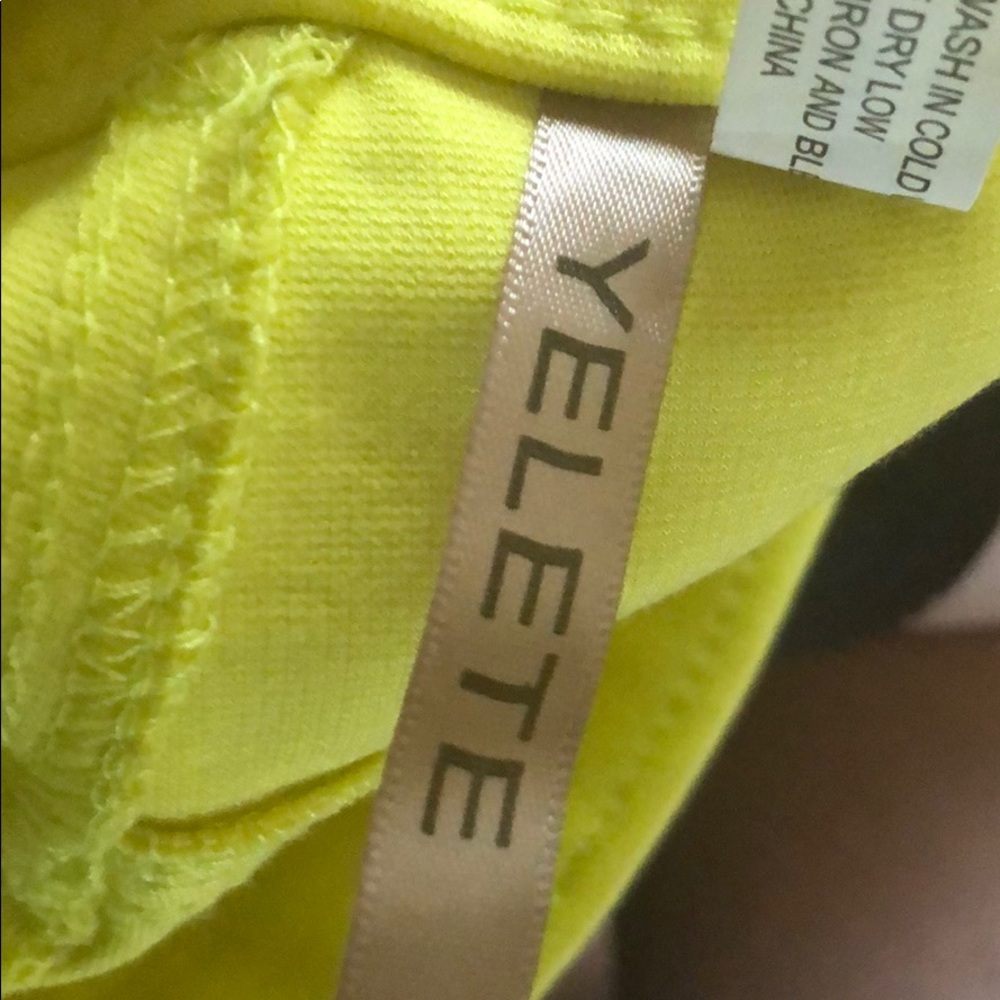 NWT bright yellow stretchy jeans. SZ L - Picture 5 of 6